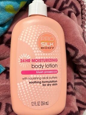 24HR Moisturizing Body Lotion - Blush Prosecco
